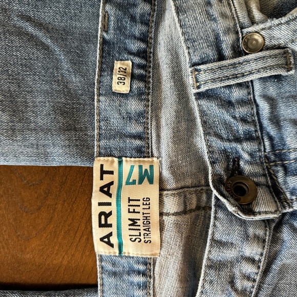 Ariat M7 38x32 Great Condition - Picture 2 of 6